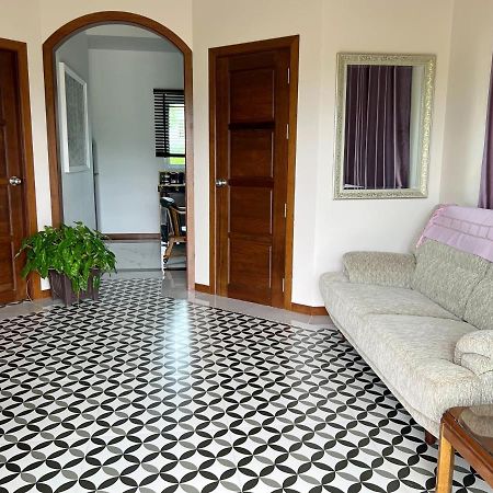 New Home Gบ้านเดี่ยวสร้างใหม่ ใกล้ทะเล ตัวเมืองระยอง Бан-Чак-Пхай Экстерьер фото