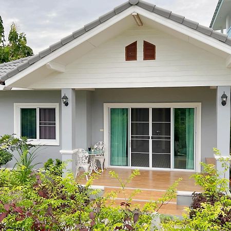 New Home Gบ้านเดี่ยวสร้างใหม่ ใกล้ทะเล ตัวเมืองระยอง Бан-Чак-Пхай Экстерьер фото
